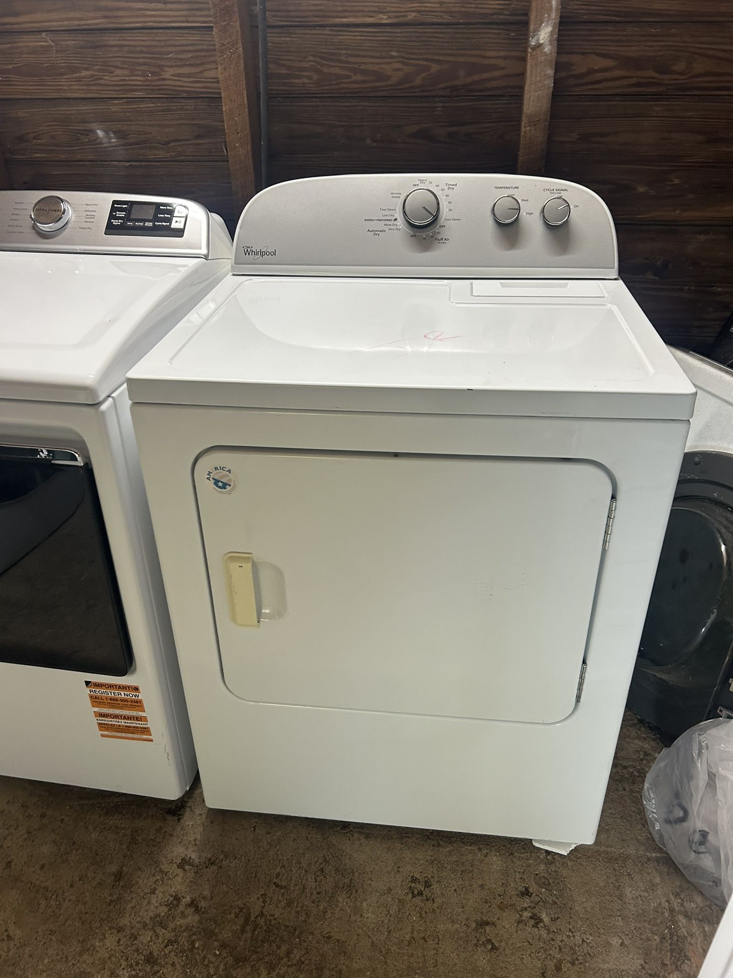 Whirlpool 7-cu ft Vented Electric Dryer ( White )