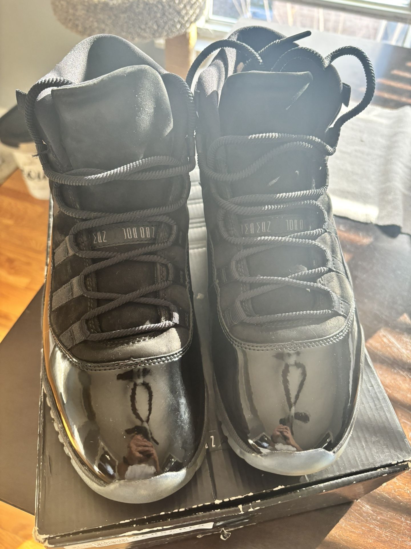 Air Jordan Retro 11 Cap And Gown