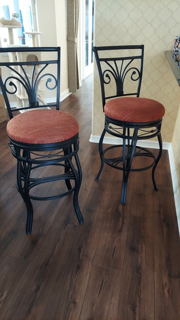 Metal SET Of Barstools