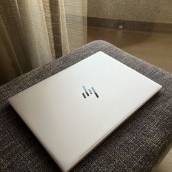 HP Pavilion Plus 16” Laptop Intel Evo - 32GB RAM - GTX 4050 - 1TB SSD