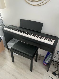 YAMAHA P-115 PIANO