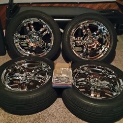 Set of 4 Chrome Wheels with Tires 265/50R20