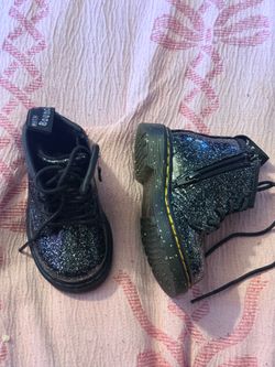DR. Martens
