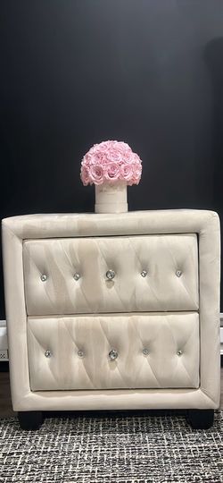 Cream tufted nightstand