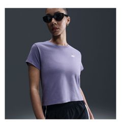 Women's Nike Sportswear Essential Club Crop Tee