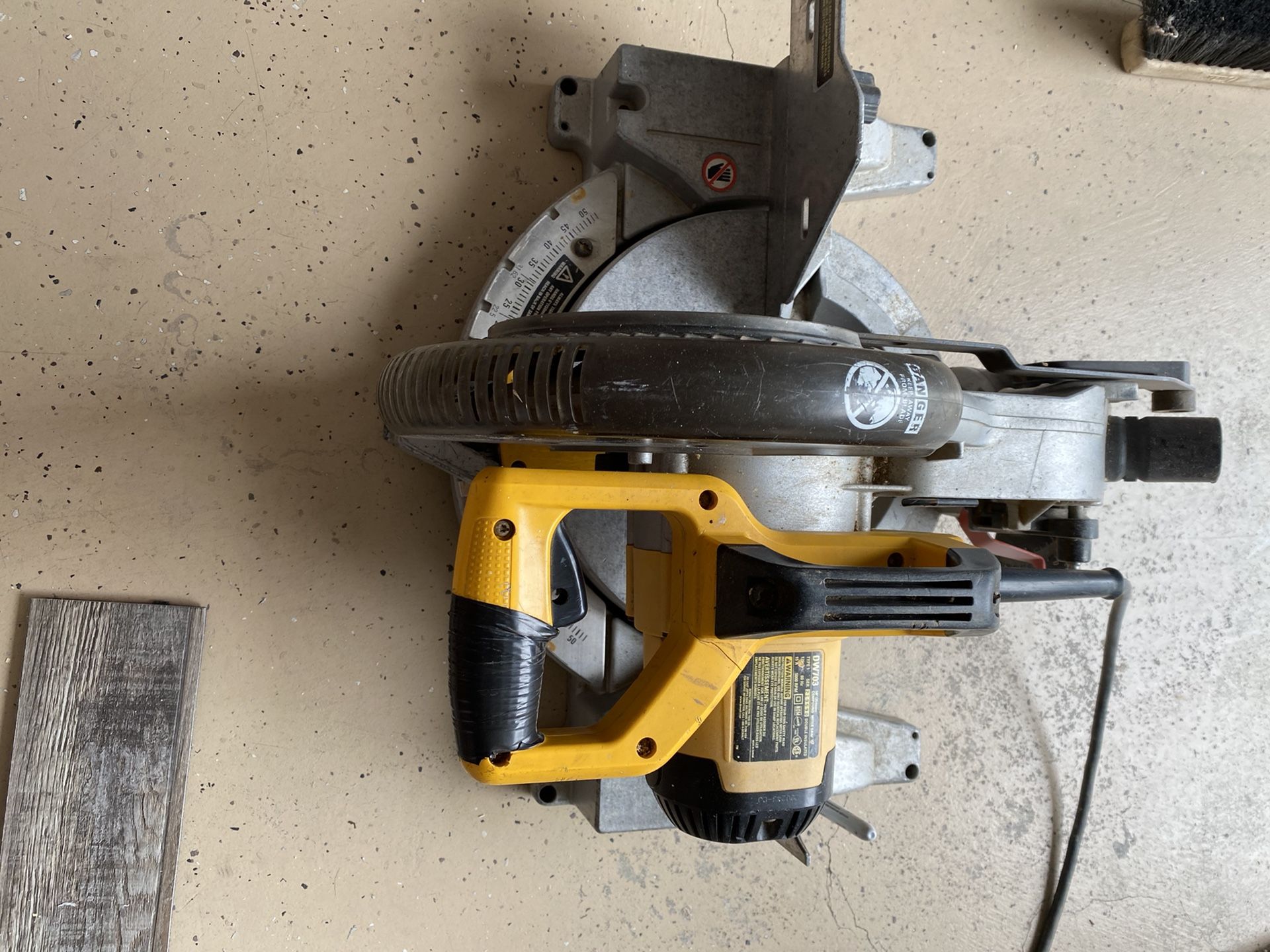 Dewalt Miter Saw DW703