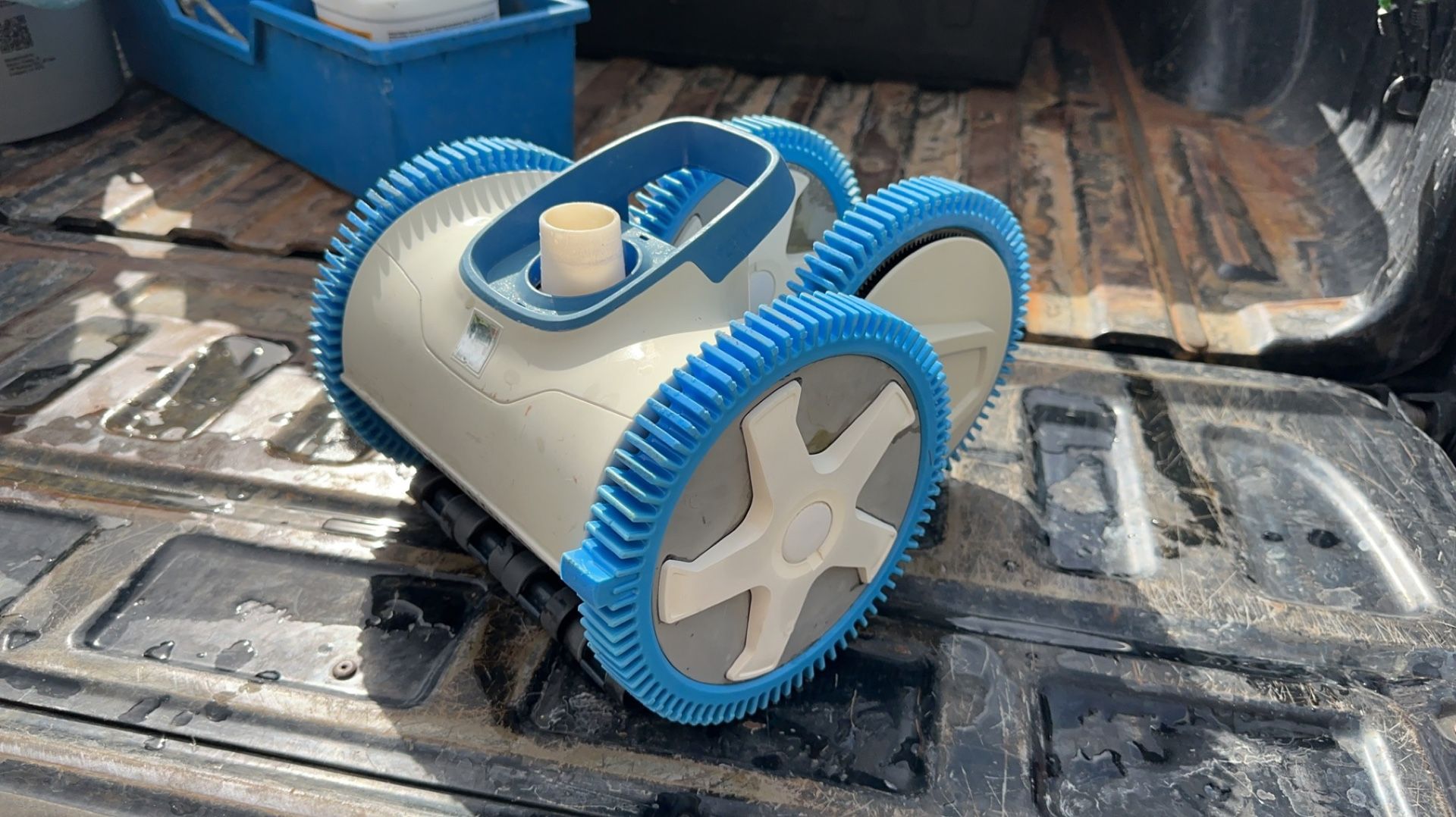 Hayward 4 Wheel Pool Cleaner for Sale in Phoenix, AZ OfferUp