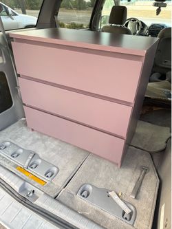 Dresser mauve