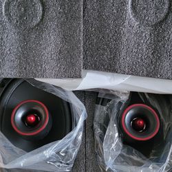 Pioneer Pros 6×9 Brand New. Wires are included .No Grills.