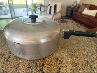 This Magnalite GHC “chicken pan”