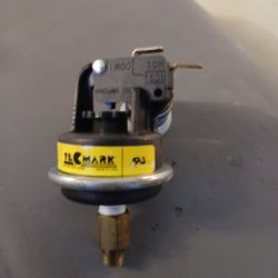 Techmark Water Pressure Switch