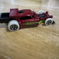 2018 Hot Wheels: Aristo Rat - Red