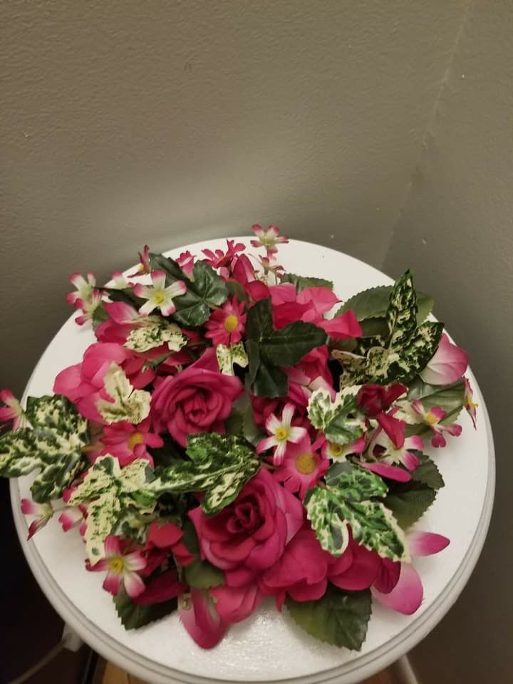 Floral centerpiece