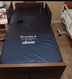 3 hospital beds like new