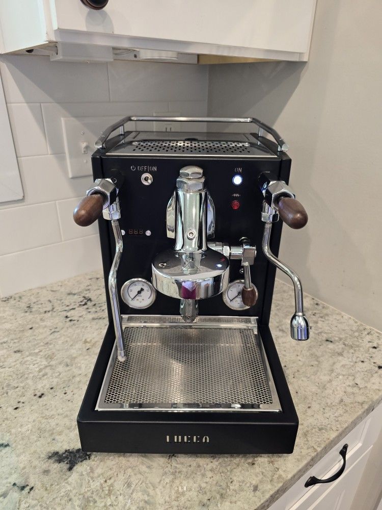 LUCCA M58 Espresso Machine