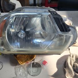 2012-2015 Tacoma Headlights 