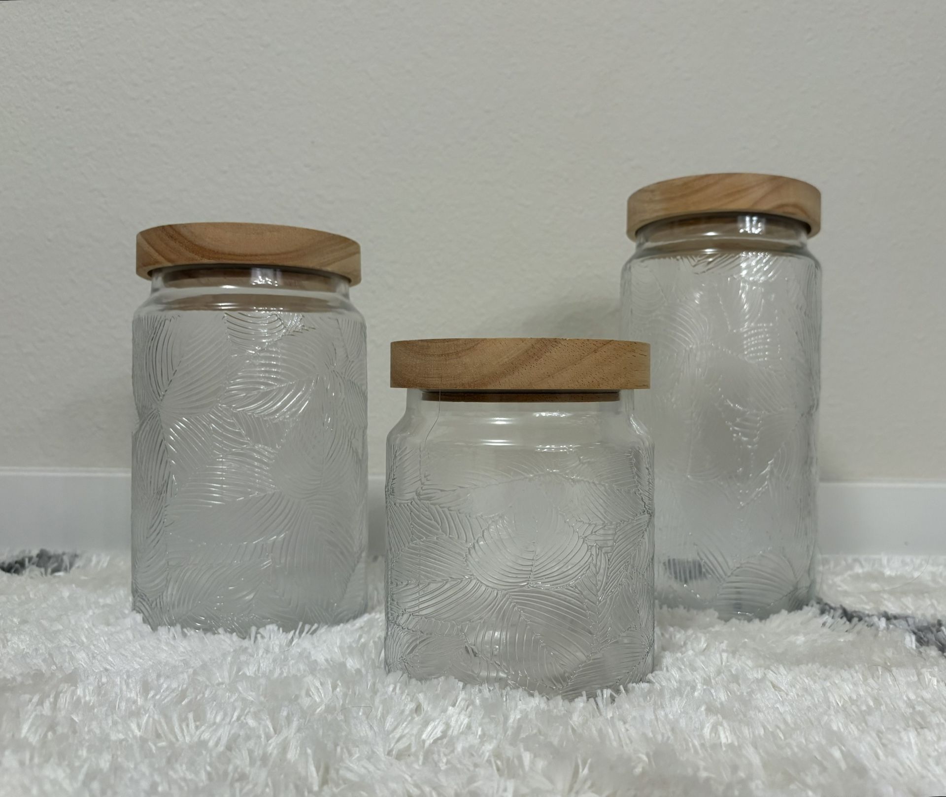 Set of 3 Glass Jars with Lids