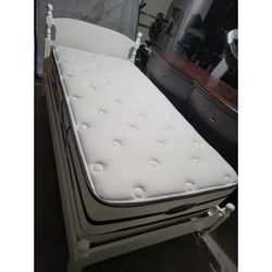 Twin Size Bed Frame With Mattress And Box Spring 