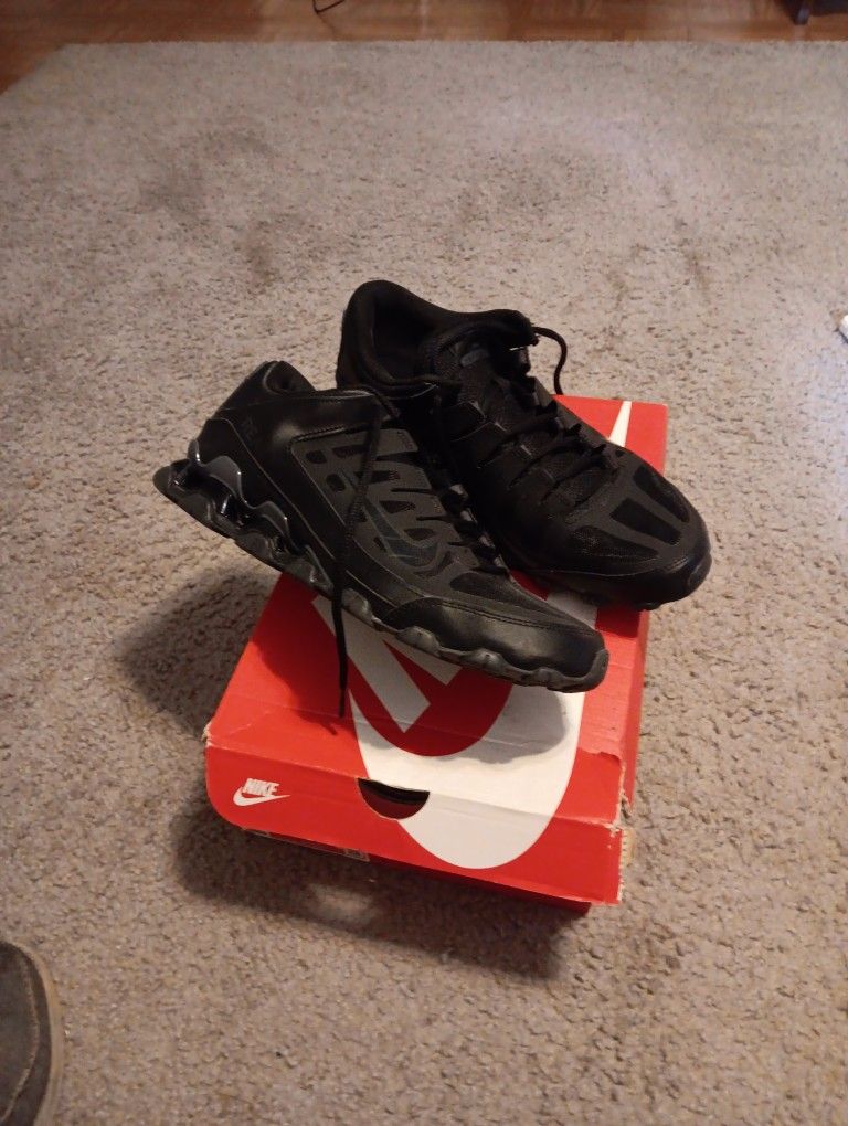 Nike REAX Size 10.5 Brand New
