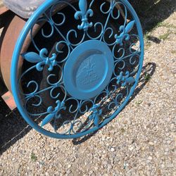 Round Metal Wall Decor