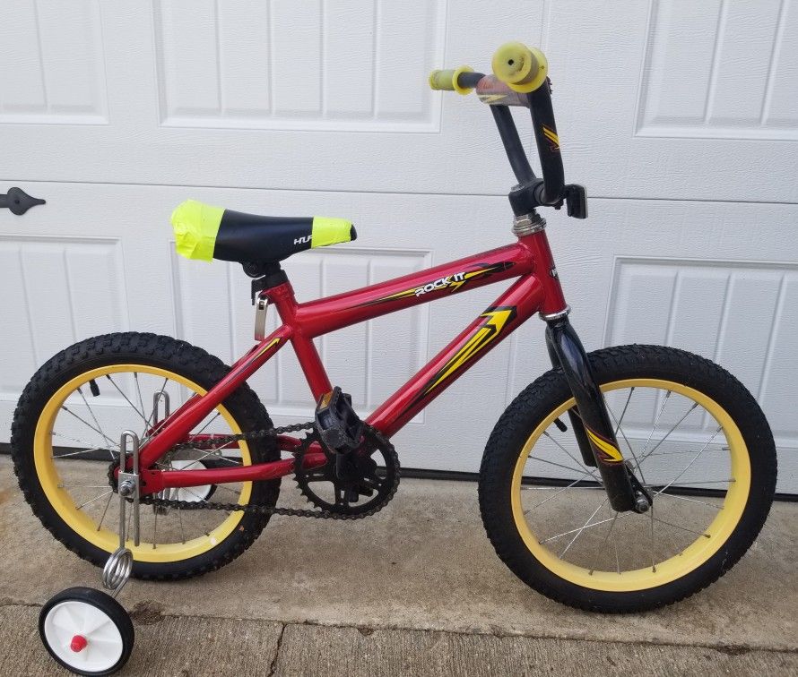 Bike HUFFY Rocket W/ Training Wheels $20.