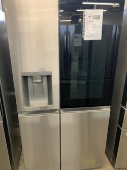✨LG 27 Cubic Ft Side-by-side Refrigerator With Water And Dual Ice Makers✨