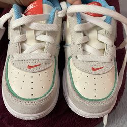 Nike size 8 c toddler
