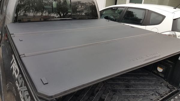 3rd Gen Tacoma OEM Short Bed Cover.