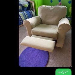 Cushy oversized recliner