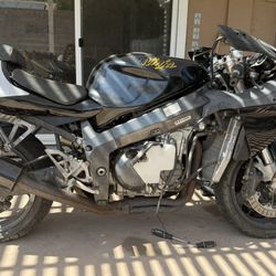 2000 Kawasaki ZX-7R (P model)