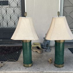 Vintage Mid-Century Modern Asian Style Table Lamps – Emerald Green & Gold – Matching Pair  Description: Beautiful matching pair of vintage table lamps