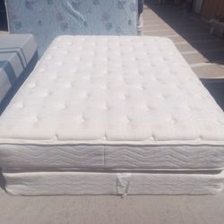 Queen Mattress And Box Spring 