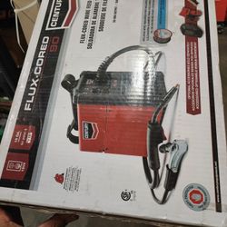 FLUX-CORED
90
CENTURY
CENTURY
FLUX-CORED WIRE FEED WELDER
SOLDADORA DE ALAMBRE TUBULAR
SOUDEUSE DE FILE FOURRE
MONTH WARRANTY
90 DAYS GUN AN