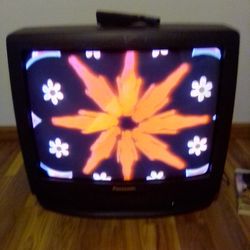27 Inch Panasonic TV With Built In VHS Player Works Perfect 