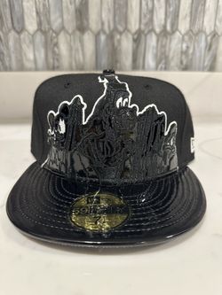 *Rare* Disney “Lonesome Ghosts” New Era Fitted - 7 1/2 (New)