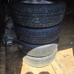 Tires P235 65/r16