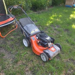 Husqvarna Lawnmower Self Propelled Powered By Honda 