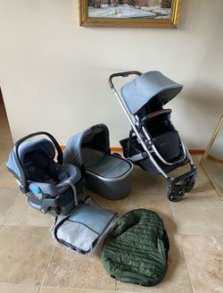 Uppababy V2 Cruz Stroller With Car Seat And Bassinet Light Blue