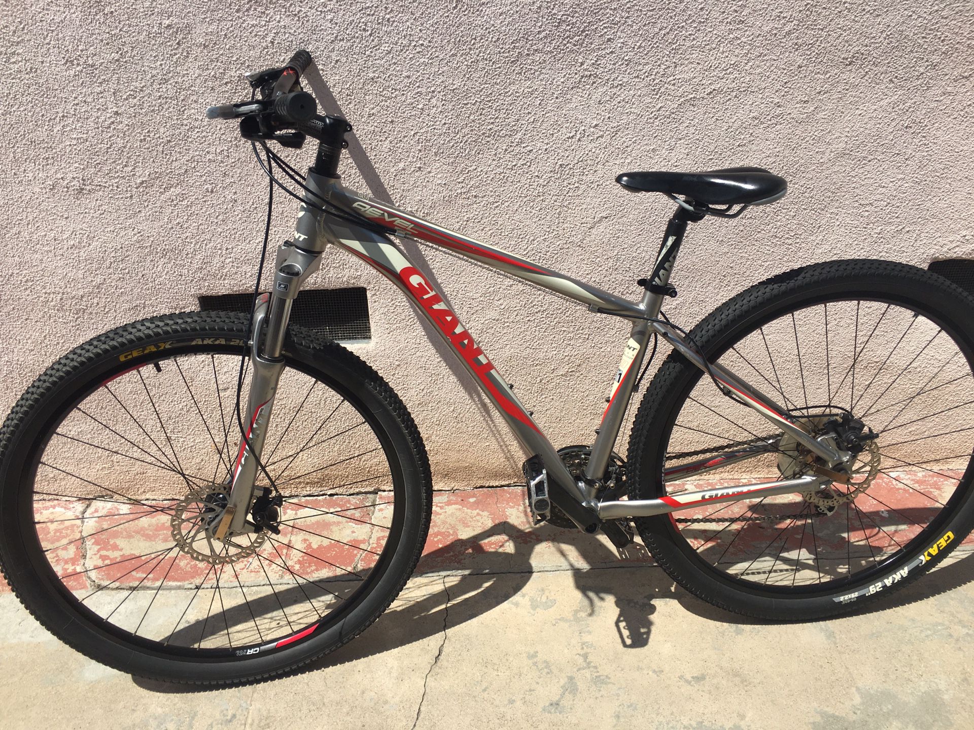 Giant Revel 29” Mountain Bike