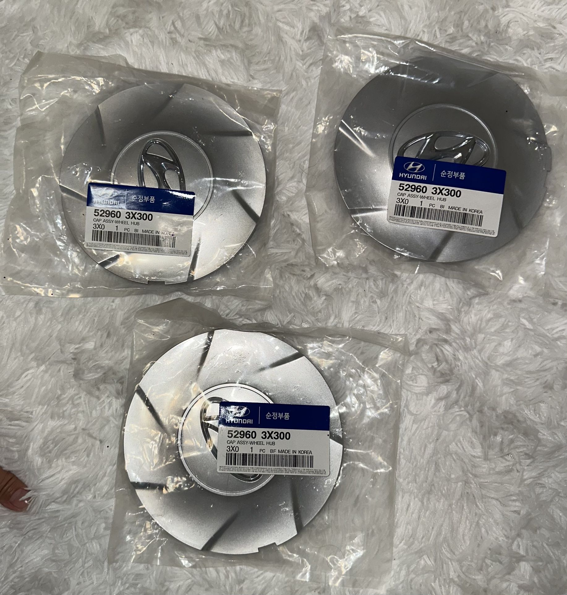 3 Pcs OEM Genuine Wheel Cente...1 13 Hyundai Elantra Md
