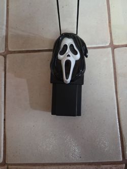 Scream Halloween decoration
