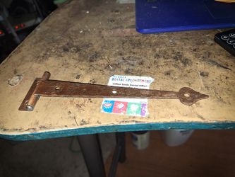 20 +/- Pounds Of Old Hinges