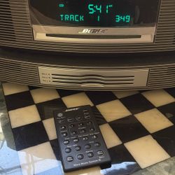 Bose Wave Music System III CD AM/FM Radio With Multi-CD Changer & Remote Control