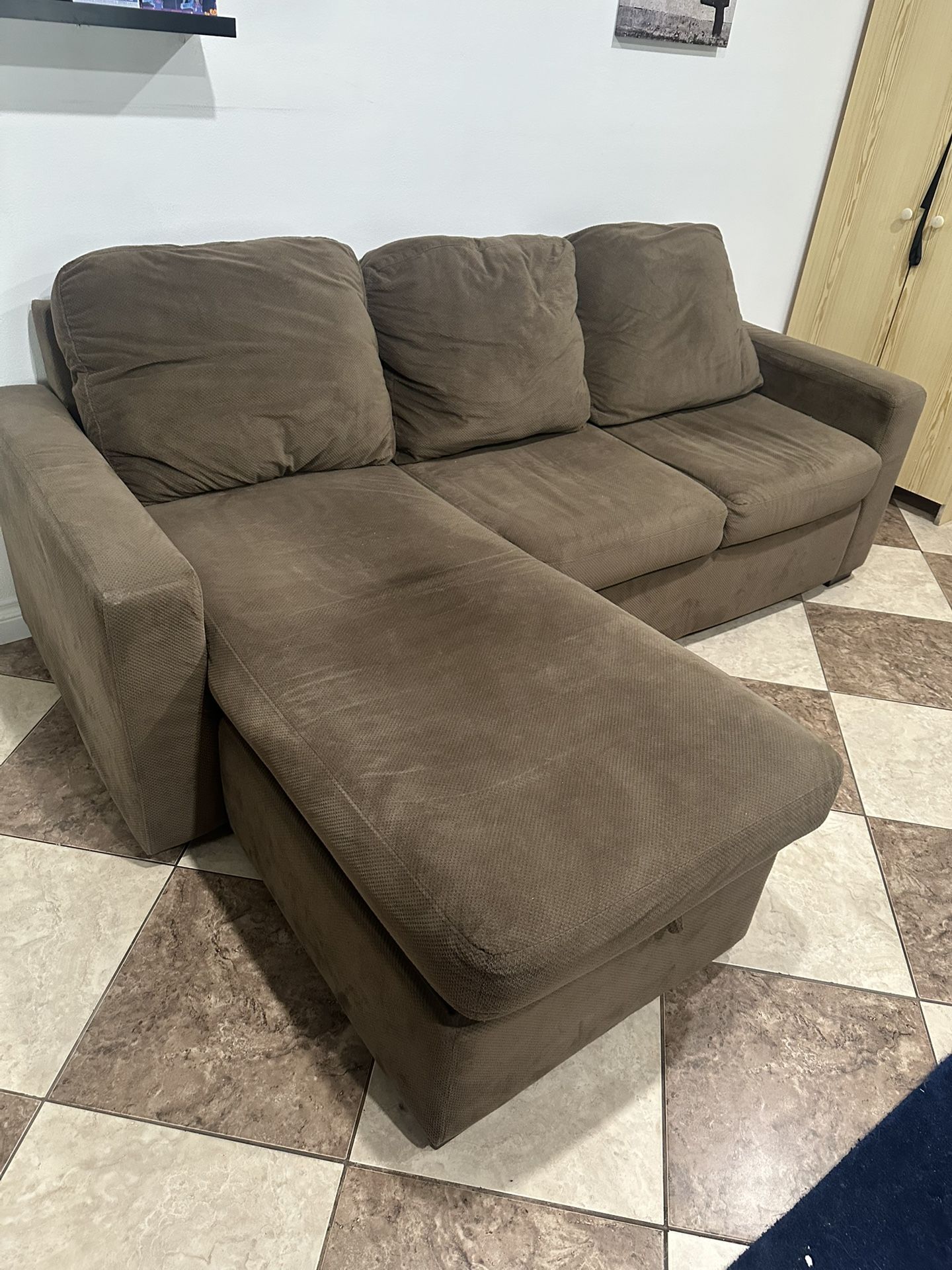 Pull Out Chaise Sofa