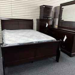 Complete Furniture Set ! Bedroom Set Available now in Queen Size ! COD