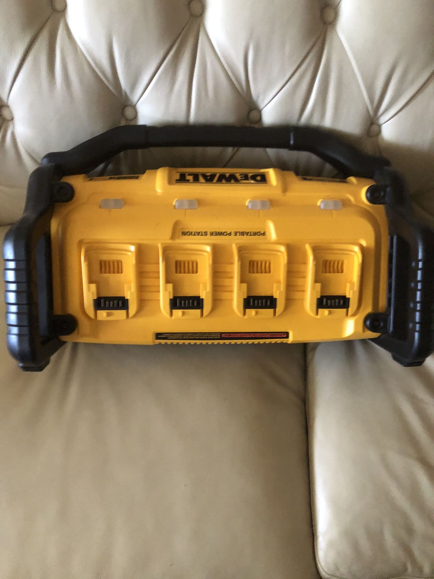 EWALT 1800 Watt Portable Power Station and 20V/60V MAX Lithium-Ion Battery Charger