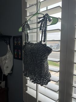 Guess frilly Top