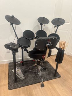 Alesis nitro mesh electric drum set