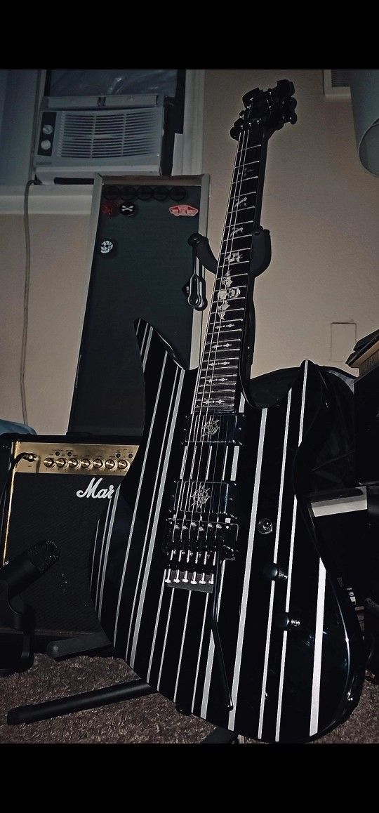 Synyster Gates Schecter *New*