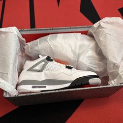 Jordan 4 White Cement 
